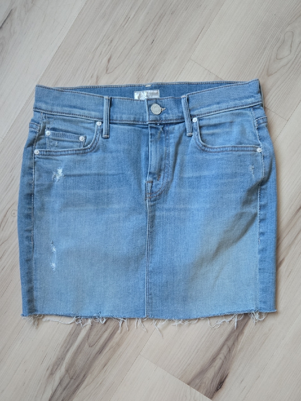 MOTHER Peg Mini Fray Jean Skirt, Cliffhanger, Size 25